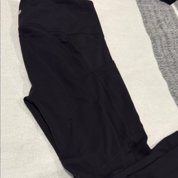 Stylish yogalicious  Leggings - Picture 2 of 9